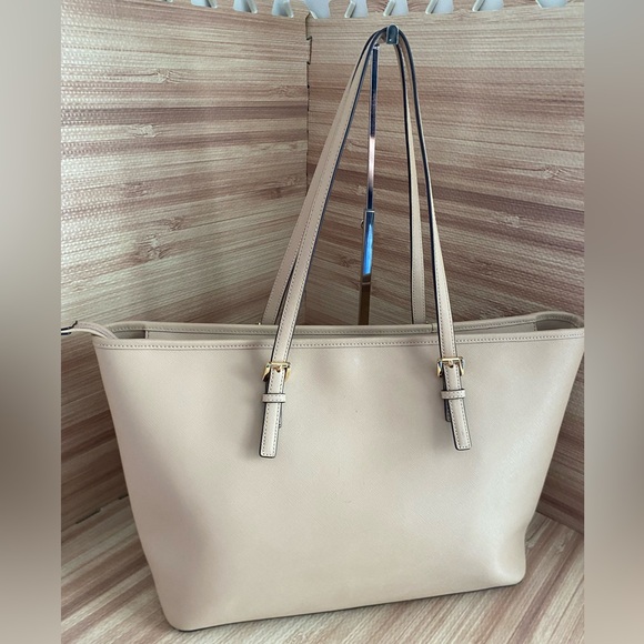 MICHAEL KORS JET SET TRAVEL MULTIFUNCTION LEATHER SHOULDER TOTE BAG CAMEL - Picture 5 of 13